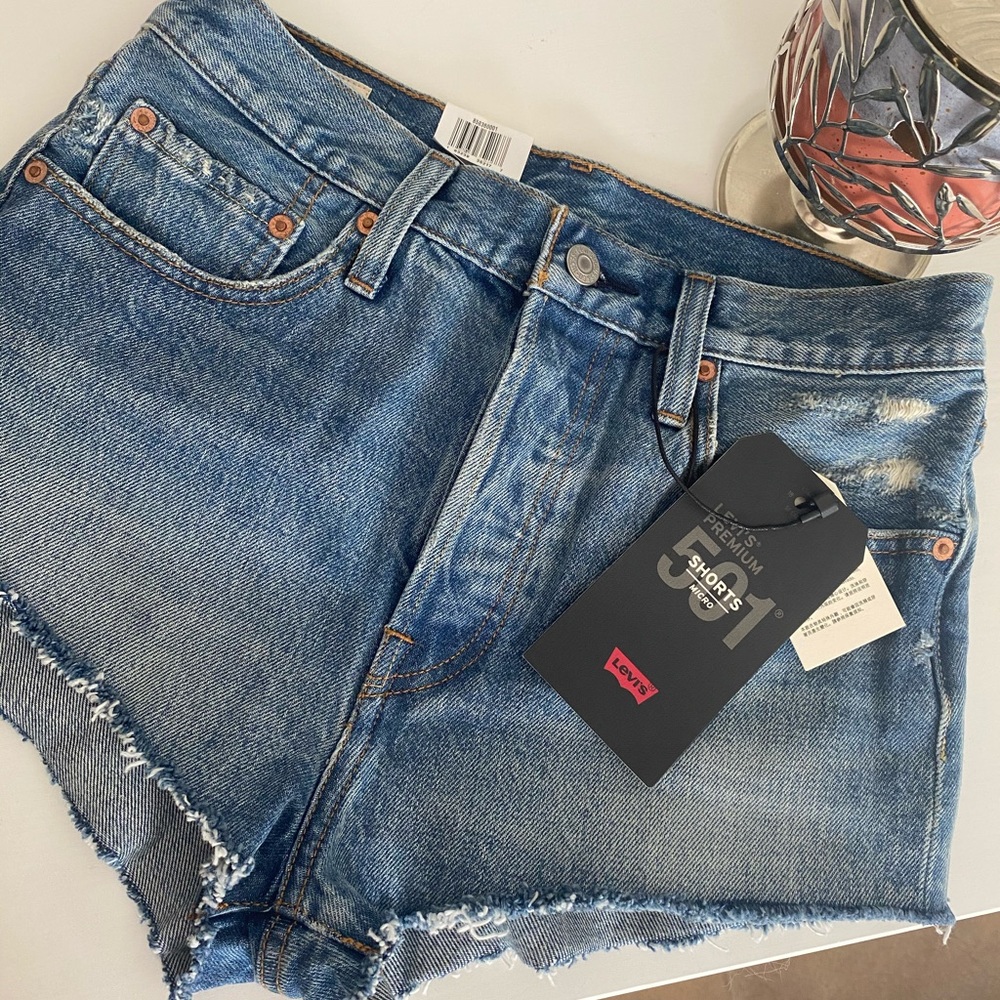 Levi’s shorts